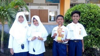 SMP Juara Pekanbaru Sabet Juara Mading se-Riau
